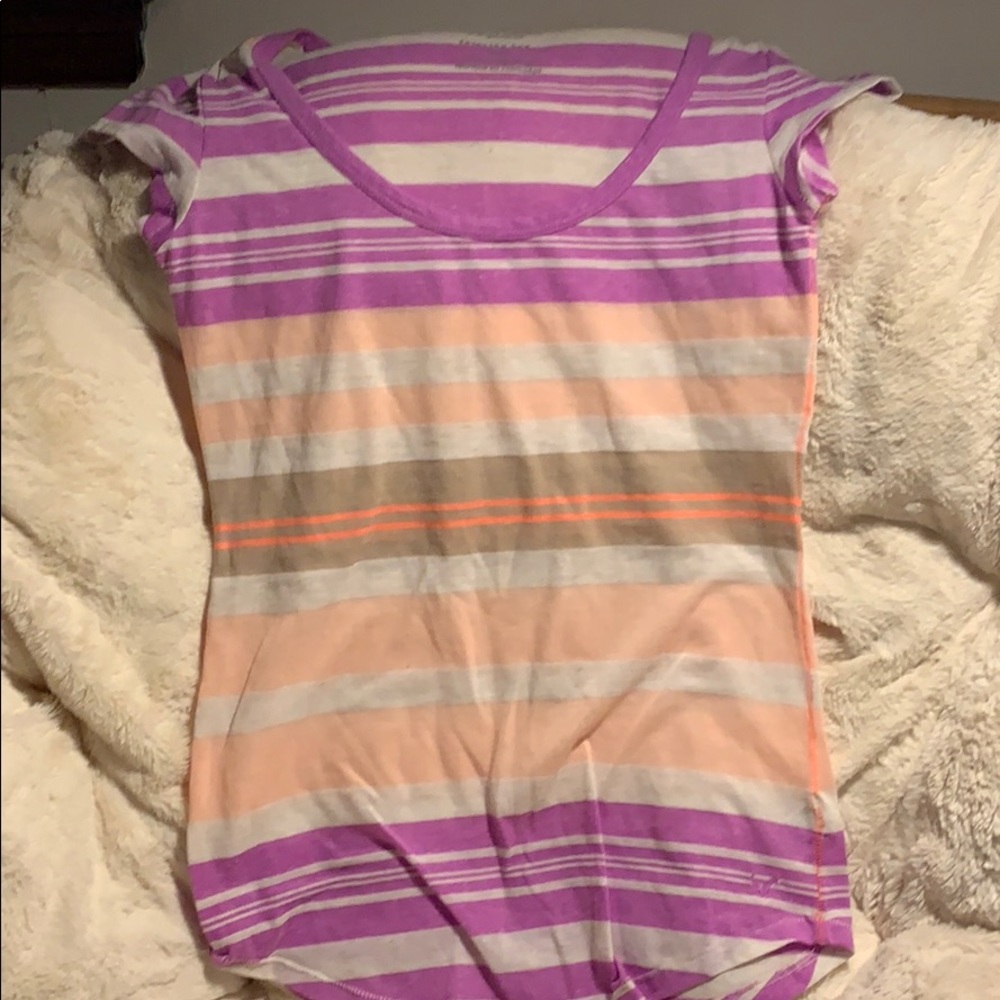 American Eagle Favorite Tee